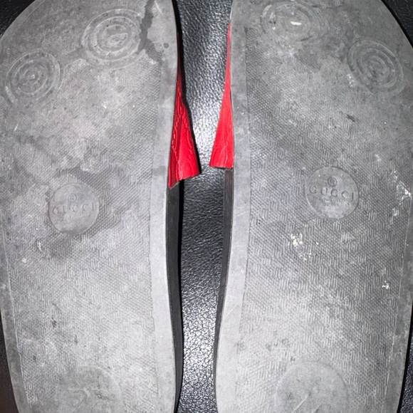 Gucci Red Embossed Strap Slides - Picture 3 of 3